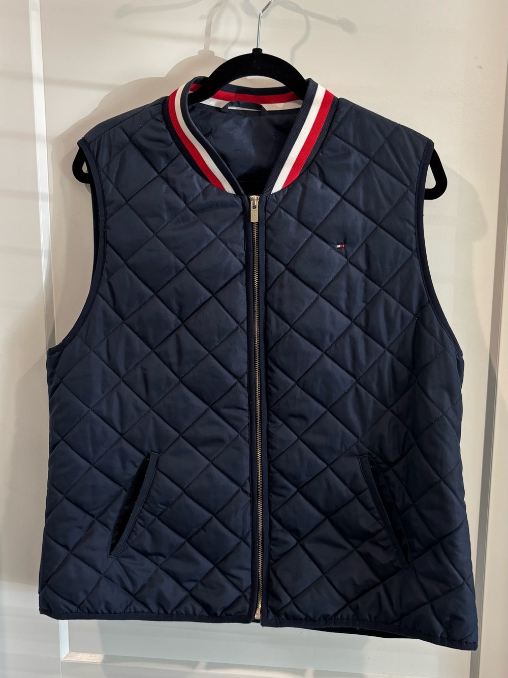 Tommy Hilfiger Women’s Navy Quilted Vest with Red & White Trim SZ. L